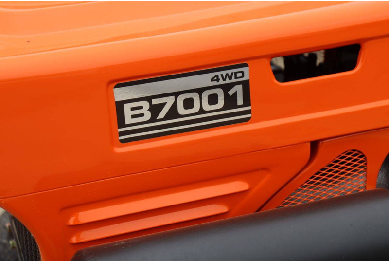 Trattore Kubota B7001DT: foto 13