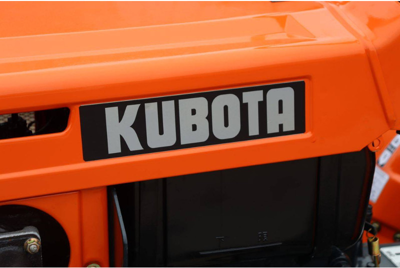 Trattore Kubota B7001DT: foto 14