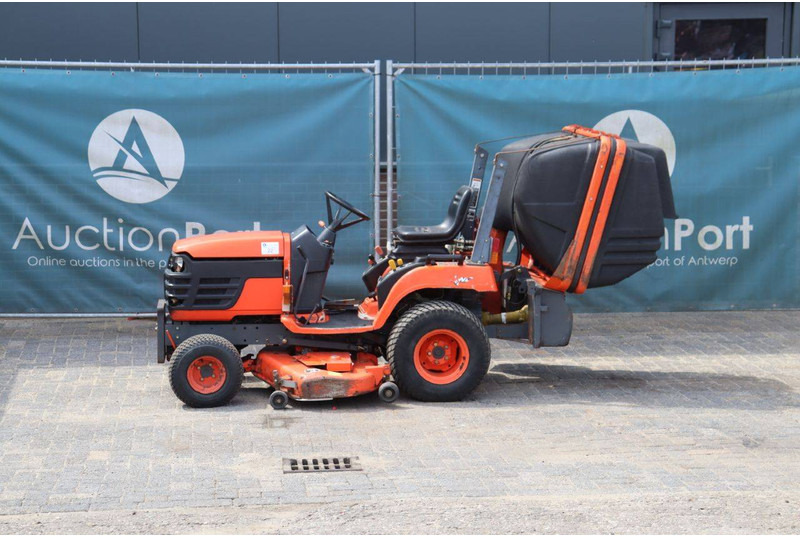 Kubota BX2200D - Tagliaerba: foto 1 Kubota BX2200D - Tagliaerba: foto 1