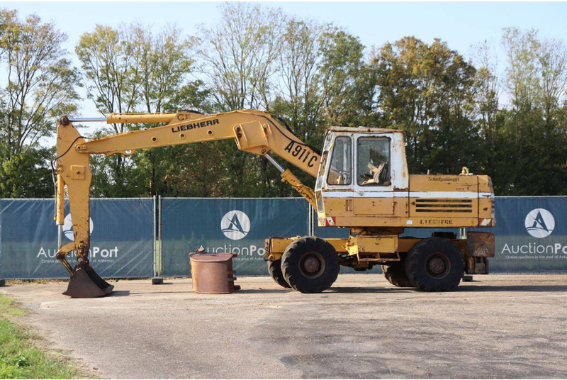 Liebherr A911C - Escavatore gommato: foto 1 Liebherr A911C - Escavatore gommato: foto 1