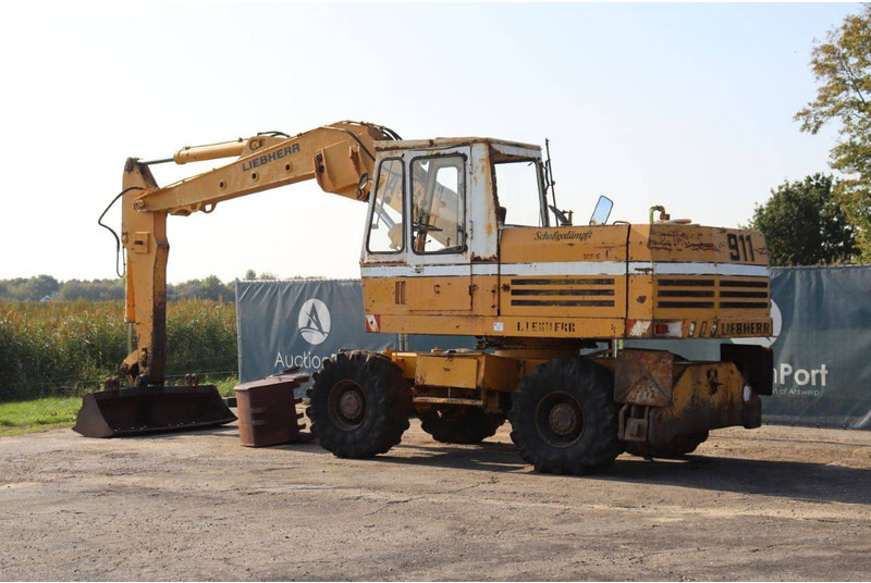 Liebherr A911C - Escavatore gommato: foto 4 Liebherr A911C - Escavatore gommato: foto 4