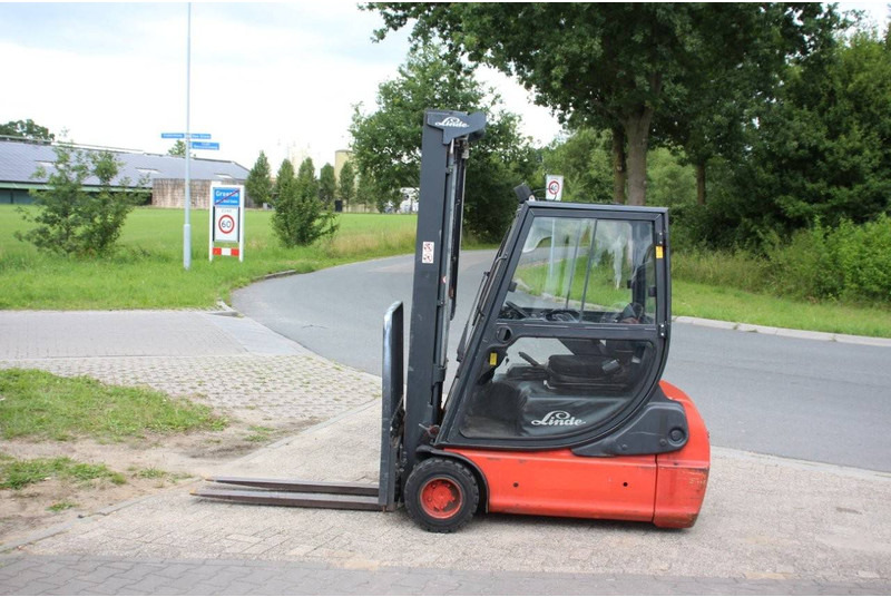 Linde E18C-02 - Carrello elevatore elettrico: foto 2 Linde E18C-02 - Carrello elevatore elettrico: foto 2