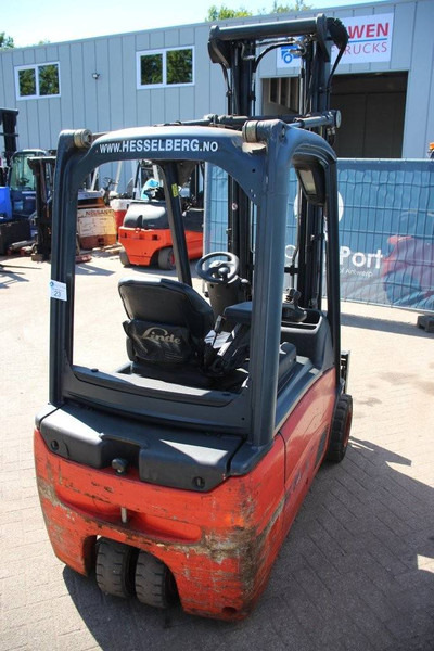 Linde E20L-01 - Carrello elevatore elettrico: foto 5 Linde E20L-01 - Carrello elevatore elettrico: foto 5