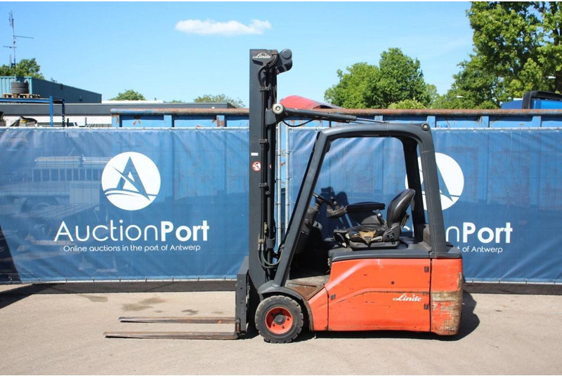 Linde E20L-01 - Carrello elevatore elettrico: foto 2 Linde E20L-01 - Carrello elevatore elettrico: foto 2