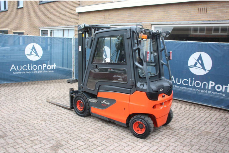 Linde E25-01 - Carrello elevatore elettrico: foto 3 Linde E25-01 - Carrello elevatore elettrico: foto 3