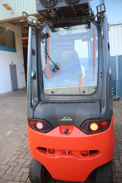 Linde E25HL-01/600 - Carrello elevatore elettrico: foto 4 Linde E25HL-01/600 - Carrello elevatore elettrico: foto 4