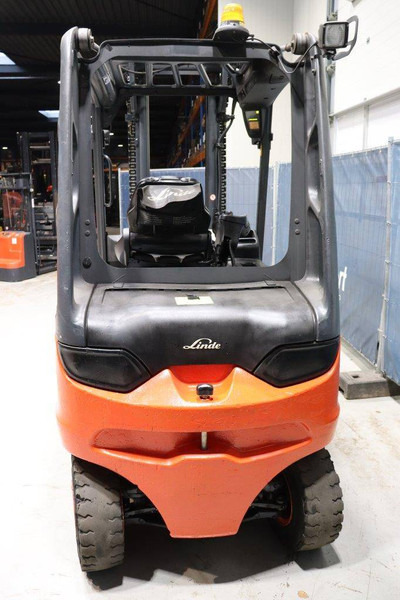 Linde E40H-01/600 - Carrello elevatore elettrico: foto 5 Linde E40H-01/600 - Carrello elevatore elettrico: foto 5