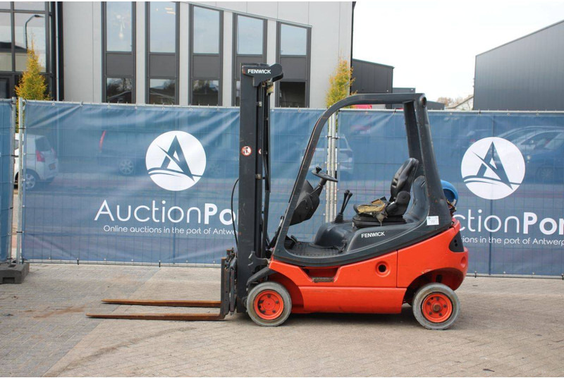 Linde H12T-03 - Carrello elevatore a gas: foto 2 Linde H12T-03 - Carrello elevatore a gas: foto 2