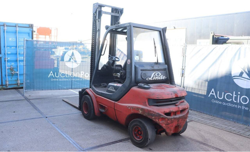 Linde H30D-02 - Carrello elevatore diesel: foto 3 Linde H30D-02 - Carrello elevatore diesel: foto 3