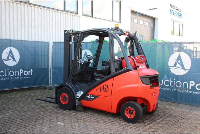 Linde H30T-02 - Carrello elevatore a gas: foto 3 Linde H30T-02 - Carrello elevatore a gas: foto 3