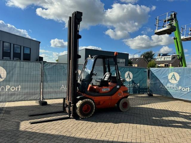 Linde H30T - Carrello elevatore a gas: foto 4 Linde H30T - Carrello elevatore a gas: foto 4
