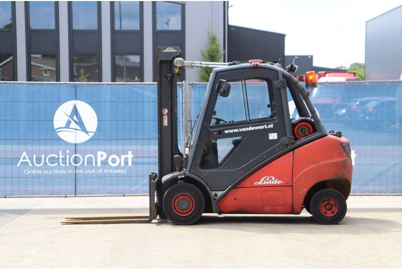 Linde H30T - Carrello elevatore diesel: foto 2 Linde H30T - Carrello elevatore diesel: foto 2