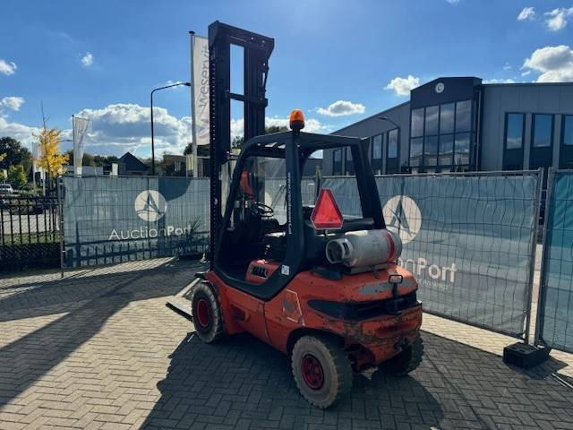 Linde H30T - Carrello elevatore a gas: foto 2 Linde H30T - Carrello elevatore a gas: foto 2
