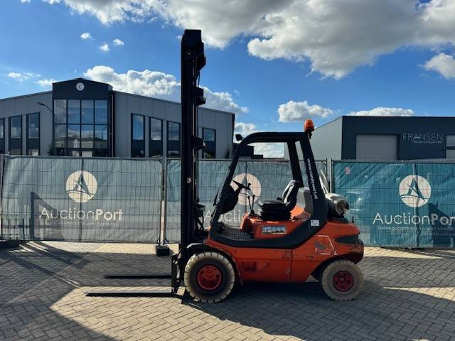 Linde H30T - Carrello elevatore a gas: foto 1 Linde H30T - Carrello elevatore a gas: foto 1