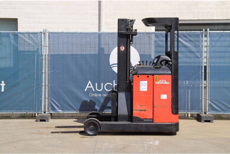 Linde R16 - Carrello retrattile: foto 2 Linde R16 - Carrello retrattile: foto 2