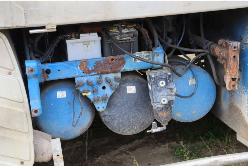 Autocarro con pianale/ Cassone fisso MAN TGA 26.430: foto 11