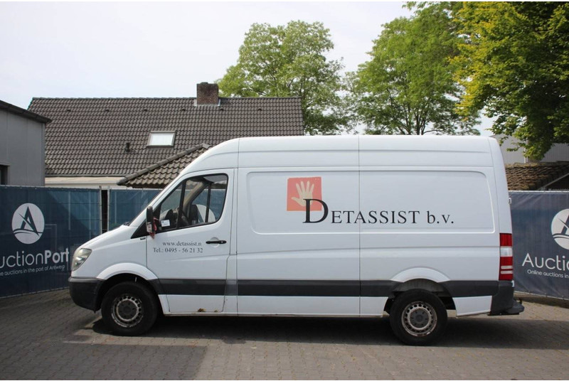 Mercedes-Benz 906 Ka 35 Sprinter 311cdi - Furgone chiuso: foto 2 Mercedes-Benz 906 Ka 35 Sprinter 311cdi - Furgone chiuso: foto 2