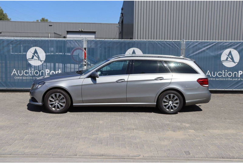 Mercedes-Benz E-Klasse 200 CDI - Autovettura: foto 2 Mercedes-Benz E-Klasse 200 CDI - Autovettura: foto 2