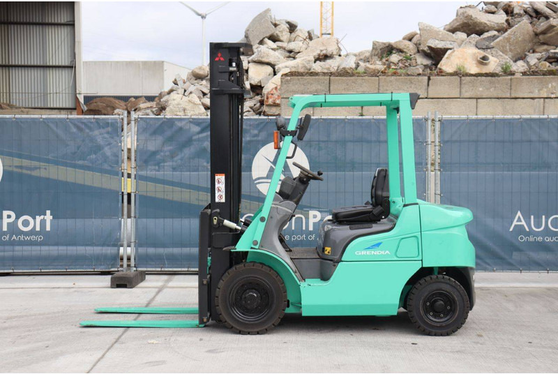 Mitsubishi FGE20T - Carrello elevatore diesel: foto 2 Mitsubishi FGE20T - Carrello elevatore diesel: foto 2