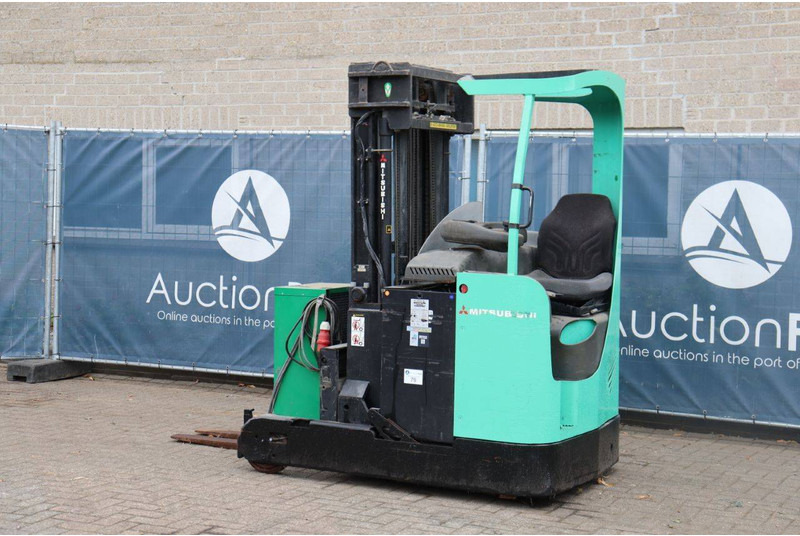 Mitsubishi RB16KN - Carrello retrattile: foto 3 Mitsubishi RB16KN - Carrello retrattile: foto 3