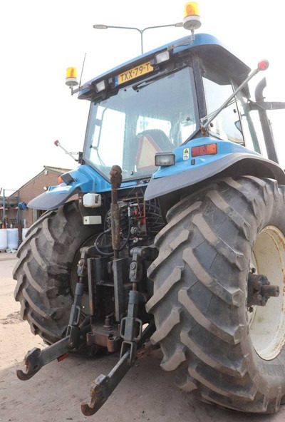 New Holland 8670 - Trattore: foto 5 New Holland 8670 - Trattore: foto 5