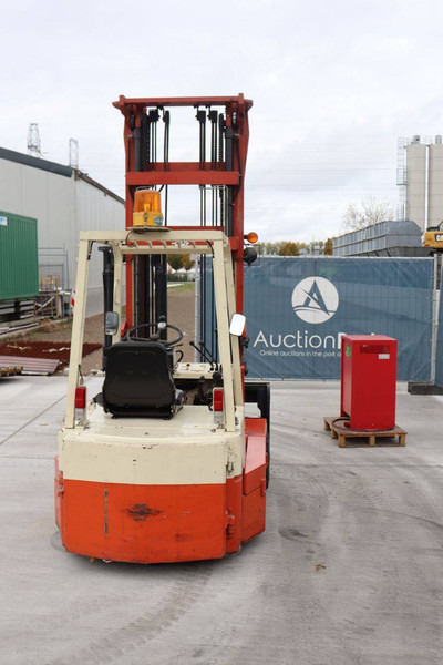 Nissan - Carrello elevatore elettrico: foto 5 Nissan - Carrello elevatore elettrico: foto 5