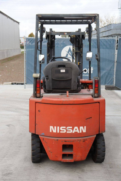 Nissan XP01 - Carrello elevatore elettrico: foto 5 Nissan XP01 - Carrello elevatore elettrico: foto 5