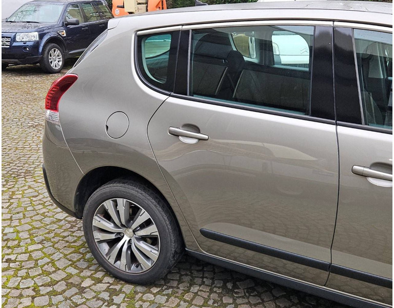 Peugeot 3008 (I - update) 1.6 VTi - Berlina: foto 2 Peugeot 3008 (I - update) 1.6 VTi - Berlina: foto 2