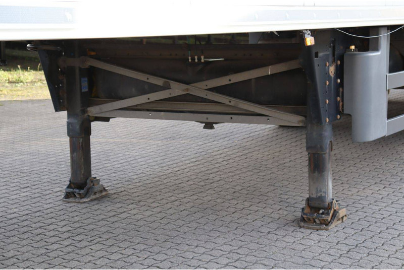 Semirimorchio frigorifero Schmitz Cargobull SCB*S3B: foto 18 Semirimorchio frigorifero Schmitz Cargobull SCB*S3B: foto 18