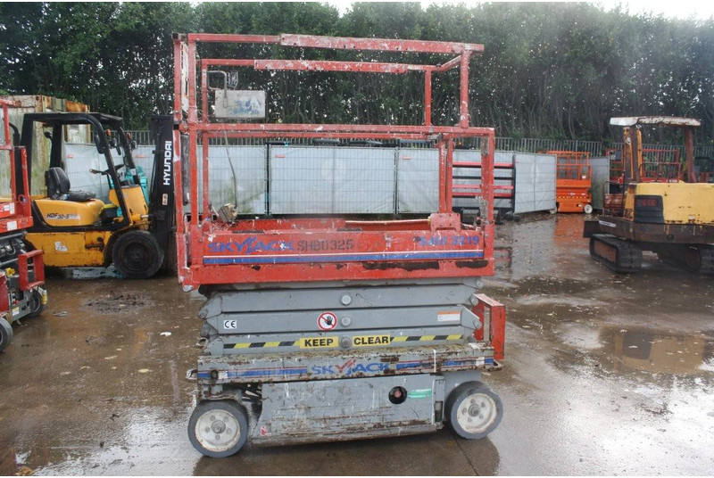 Skyjack SJ 3219 - Piattaforma a pantografo: foto 1 Skyjack SJ 3219 - Piattaforma a pantografo: foto 1