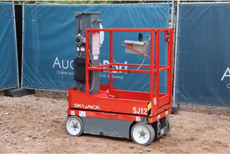 Skyjack SJ12 - Piattaforma aerea: foto 3 Skyjack SJ12 - Piattaforma aerea: foto 3