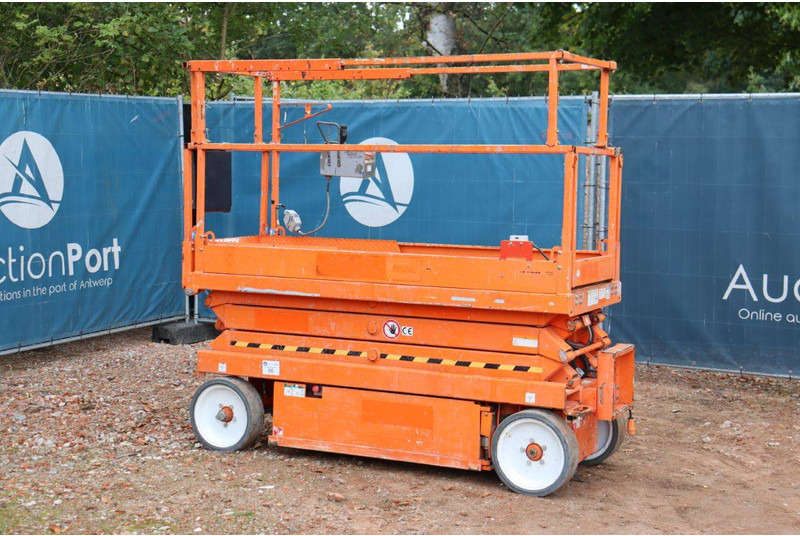 Skyjack SJ3220 - Piattaforma a pantografo: foto 3 Skyjack SJ3220 - Piattaforma a pantografo: foto 3