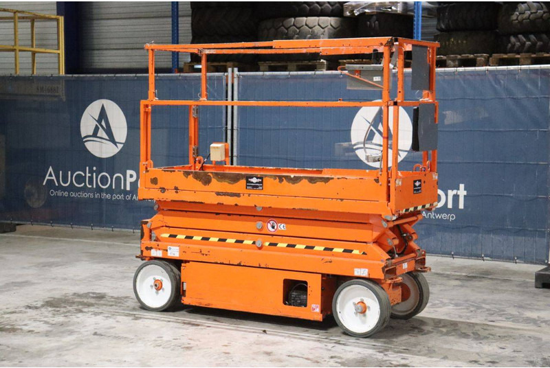 Skyjack SJ3220 - Piattaforma a pantografo: foto 3 Skyjack SJ3220 - Piattaforma a pantografo: foto 3