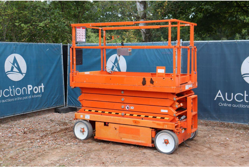 Skyjack SJ4626 - Piattaforma a pantografo: foto 3 Skyjack SJ4626 - Piattaforma a pantografo: foto 3