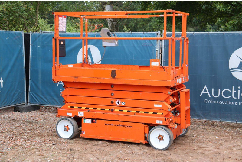 Skyjack SJ4626 - Piattaforma a pantografo: foto 3 Skyjack SJ4626 - Piattaforma a pantografo: foto 3