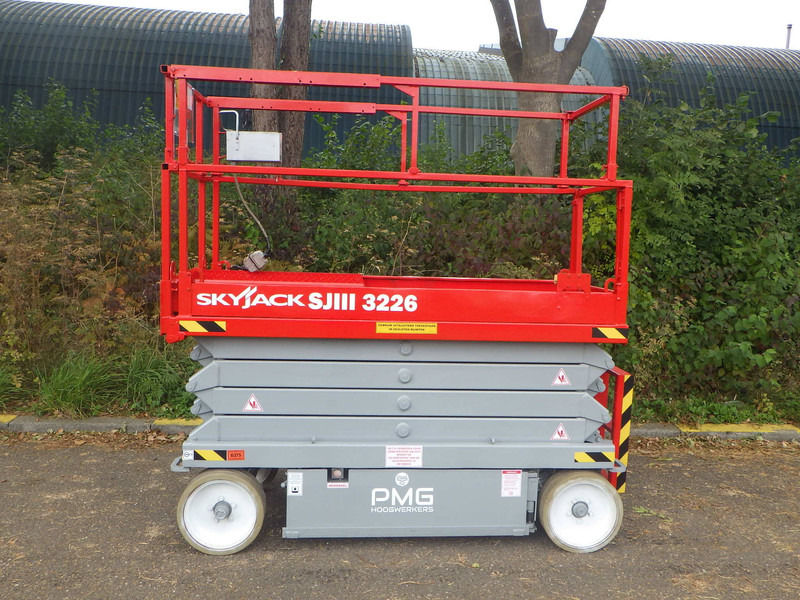 Skyjack SkyJack - Piattaforma a pantografo: foto 1 Skyjack SkyJack - Piattaforma a pantografo: foto 1