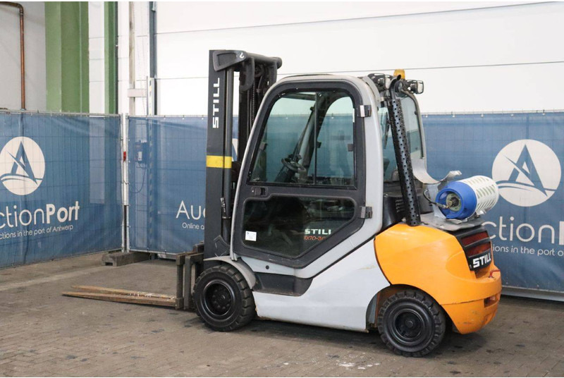 Still RX 70-30T - Carrello elevatore a gas: foto 3 Still RX 70-30T - Carrello elevatore a gas: foto 3