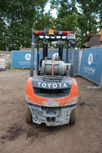 Toyota 02-8FGF25 - Carrello elevatore a gas: foto 4 Toyota 02-8FGF25 - Carrello elevatore a gas: foto 4