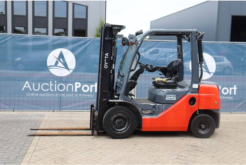 Toyota 06-8FD25F - Carrello elevatore diesel: foto 1 Toyota 06-8FD25F - Carrello elevatore diesel: foto 1