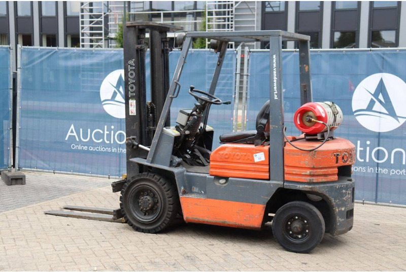 Toyota 42 5FG20 - Carrello elevatore a gas: foto 3 Toyota 42 5FG20 - Carrello elevatore a gas: foto 3
