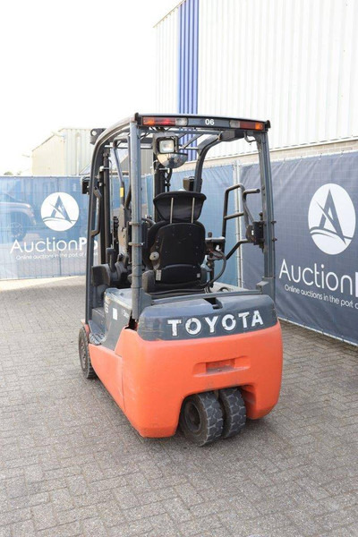 Toyota 8FBET16 - Carrello elevatore elettrico: foto 4 Toyota 8FBET16 - Carrello elevatore elettrico: foto 4
