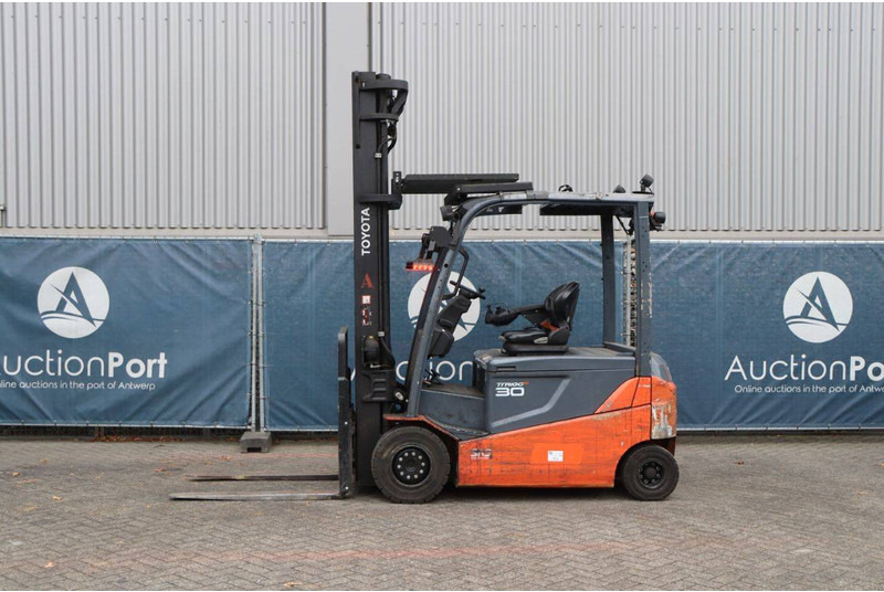 Toyota 8FBMT30 - Carrello elevatore elettrico: foto 2 Toyota 8FBMT30 - Carrello elevatore elettrico: foto 2