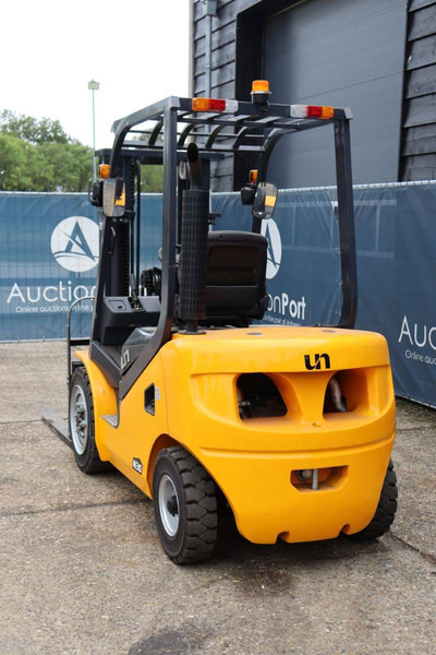 Un FD30T-NJS1 - Carrello elevatore diesel: foto 4 Un FD30T-NJS1 - Carrello elevatore diesel: foto 4
