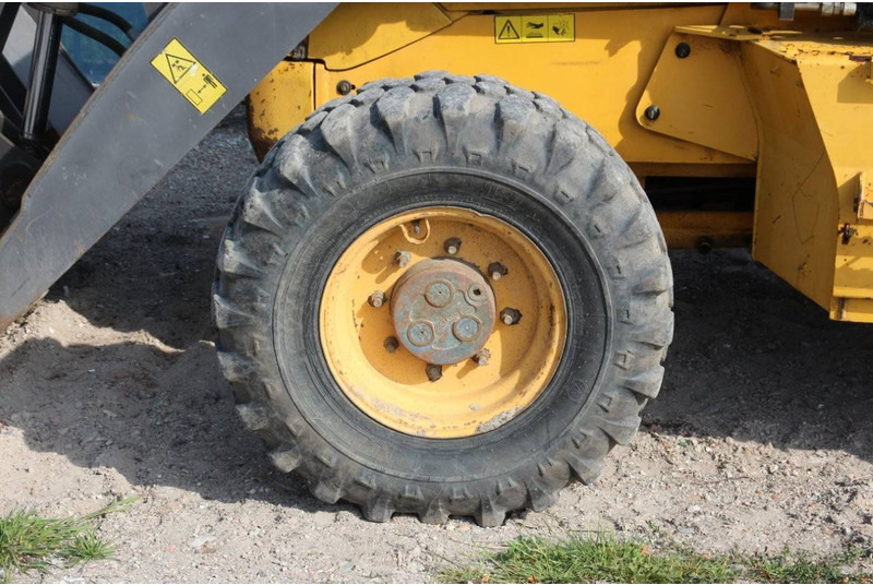 Terna Volvo BL60B: foto 12