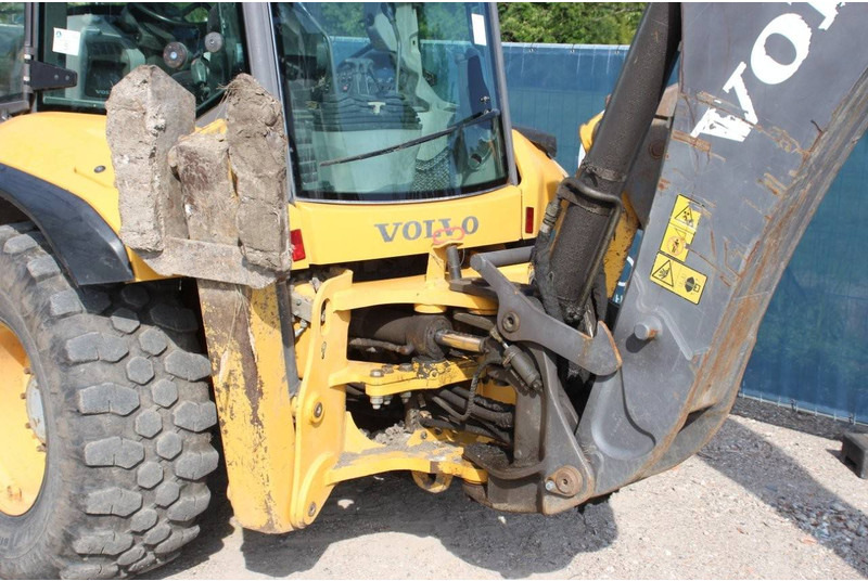 Terna Volvo BL60B: foto 19