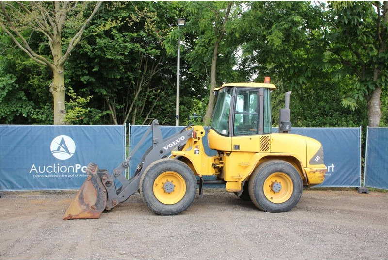 Volvo L45TP - Pala gommata: foto 1 Volvo L45TP - Pala gommata: foto 1