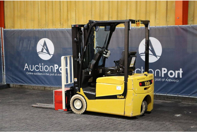 Yale ERP15VC E1980 - Carrello elevatore elettrico: foto 3 Yale ERP15VC E1980 - Carrello elevatore elettrico: foto 3