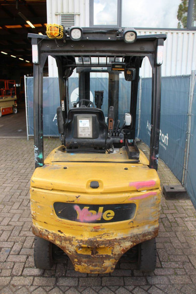 Yale ERP35VL E2645 - Carrello elevatore elettrico: foto 4 Yale ERP35VL E2645 - Carrello elevatore elettrico: foto 4