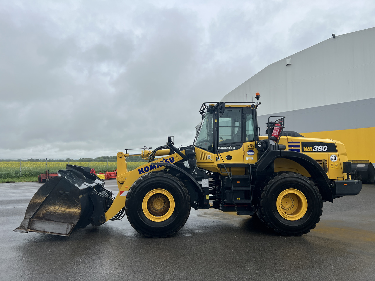 KOMATSU WA 380-8E0 - Pala gommata: foto 2 KOMATSU WA 380-8E0 - Pala gommata: foto 2