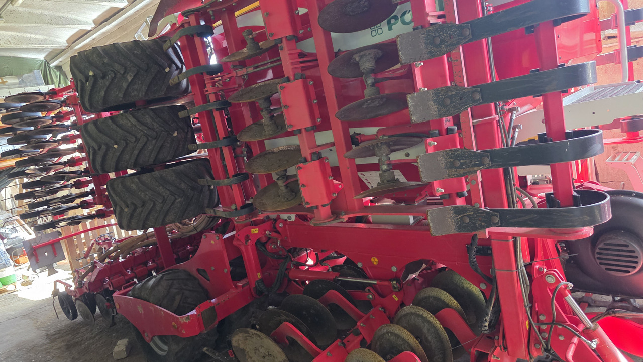 PÖTTINGER Terrasem C6 Artis - Seminatrice combinata: foto 2 PÖTTINGER Terrasem C6 Artis - Seminatrice combinata: foto 2